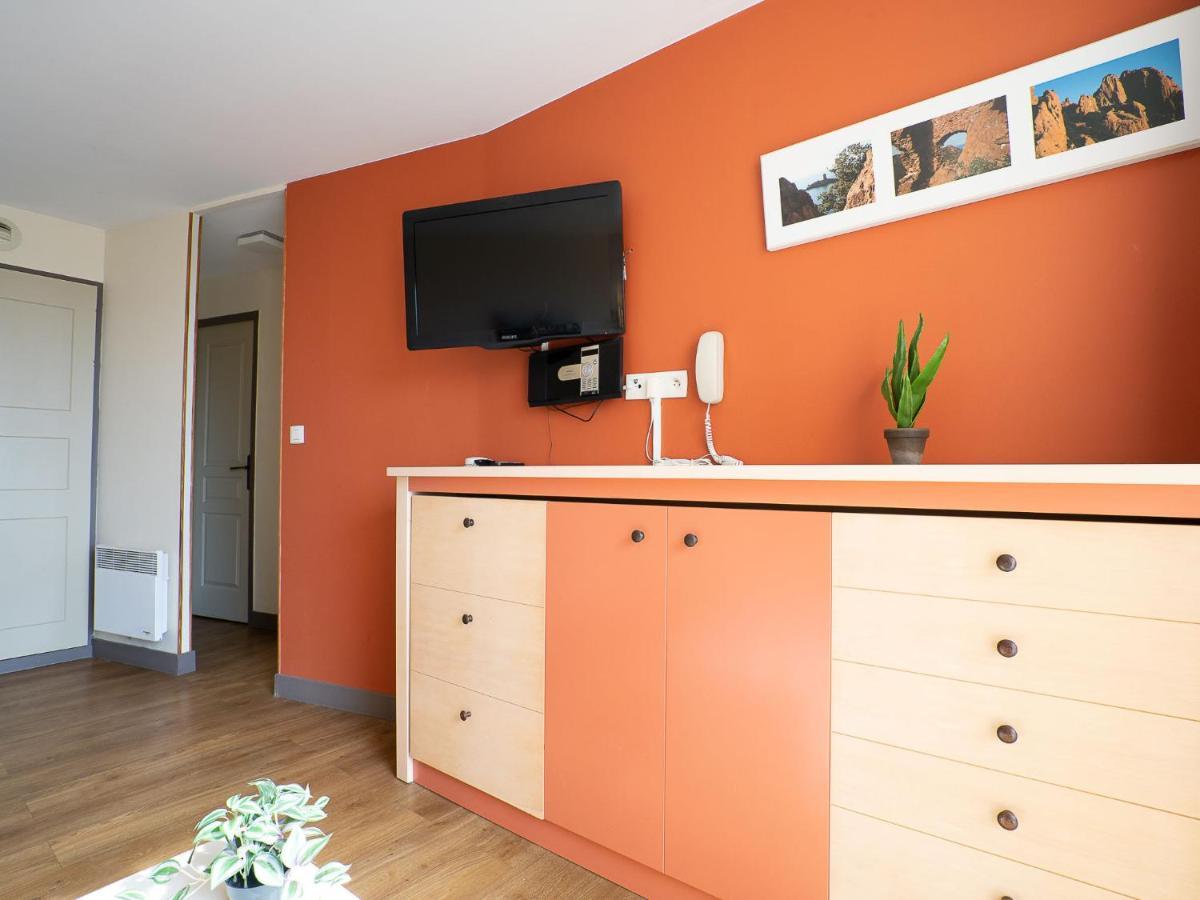 Apartment Village Cap Esterel - Le Village-68 By Interhome Saint-Raphaël Exterior foto