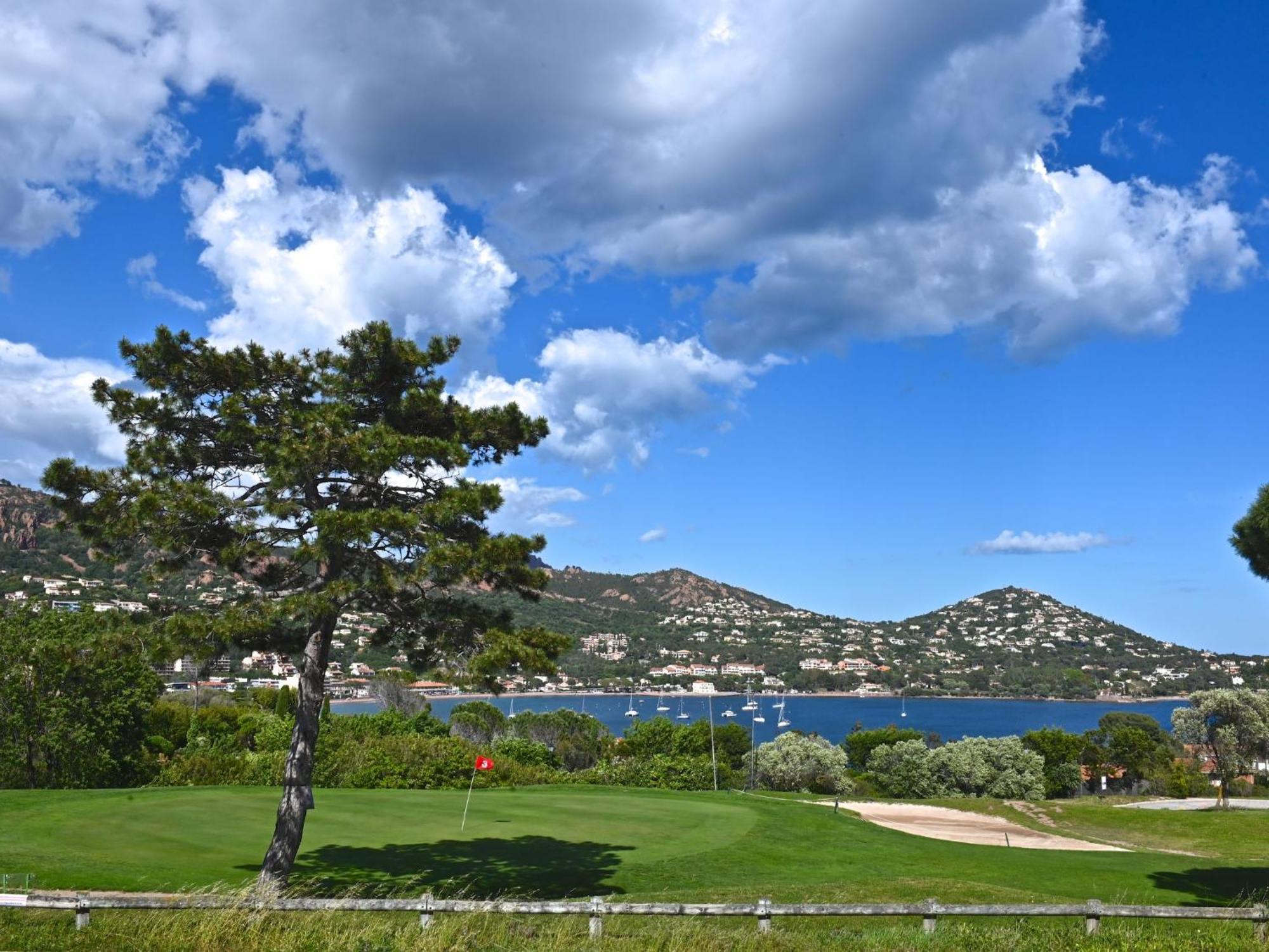 Apartment Village Cap Esterel - Le Village-68 By Interhome Saint-Raphaël Exterior foto